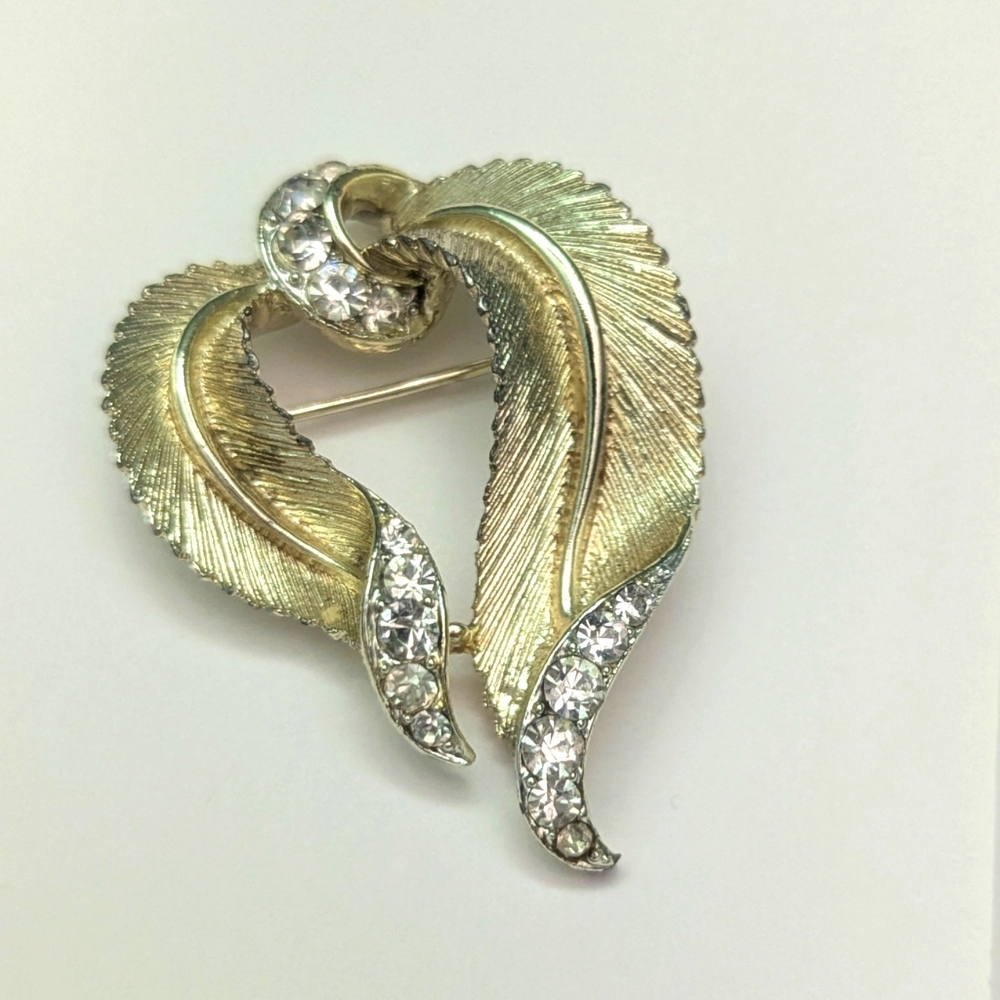 Lisner Rhinestone Pin Goldtone Silvertone Brooch Heart Ribbon